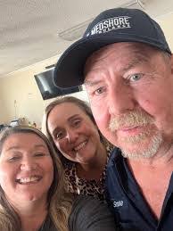 Betty Shore's Instagram, Twitter & Facebook