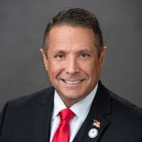 Daniel Mcclanahan's Instagram, Twitter & Facebook