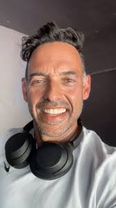 🎉 I had the pleasure of collaborating with the amazing @shaunmajumder for  his first album Cool Dad, where I created the soundscapes and did the final  mix. Shaun sent me this incredible video ...