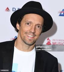 379 Jason Mraz And His Band Stock Photos, High-Res Pictures, and Images