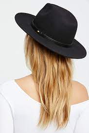 Pin By Danis Salcedo On Edits In 2020 Women Hats Fashion Hats For Women Funky Hats