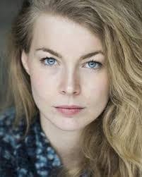 Roxanne Bennett's Instagram, Twitter & Facebook