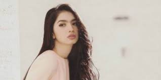 Kalau bukan sekarang, kapan lagi? Pose Menggoda Angel Karamoy Bikin Geger Dream Co Id