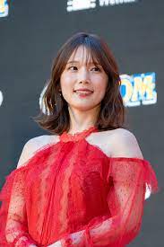 内田真礼 - Wikipedia