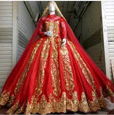 Malam ini merupakan malam pertama d & l sebagai suami istri. Baju Pengantin Warna Maroon