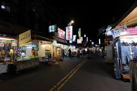 但是假日真的有夠擠 5.pier no.1酒吧 我們下集待續 哈哈哈哈哈 видео 【高雄二日遊ep.1】差點窒息在瑞豐夜市裡啊 канала 欸你這週要幹嘛. T86un Wuszekum