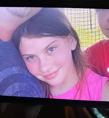 UPDATE *** LOCATED *** Violet Hannah Gray and Belle Faye Robbins have been  located safe and sound. ------------- Lynn Haven Police are asking for the  public's help locating two missing girls.