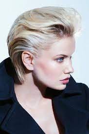 Trop De Connexions Coupe De Cheveux Coupe De Cheveux Courte Cheveux Courts