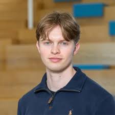 So happy to write and direct my first Veritasium video! Thanks so much  Linus Sebastian and James Hobson for featuring. Pretty scary stuff, glad we  could highlight the vulnerabilities in the SS7… |