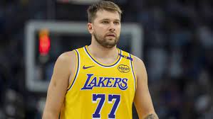 El último cambio de Luka Doncic que esperanza a los Lakers | Sporting News  Spain