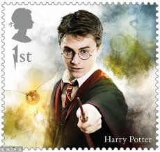 In A Treat To Harry Potter Fans Uk S Royal Mail Released A Set Of Limited Edition Stamps To Celebrate The Success Of The Popular Mov Harry Potter Potter Harry