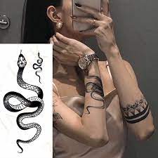 Tatuaggio di un serpente sul braccio. Adesivi Tatuaggio Temporaneo Serpente Rosso Per Donna Uomo Corpo Ragazza Braccio Vita Impermeabile Tatuaggio Finto Ukiyoe Tatuaggio Serpente Vino Scuro Temporary Tattoos Aliexpress