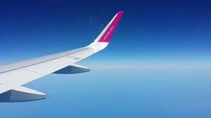 Rezervējiet wizz air lidojumus un ietaupiet! Imagini Ce Merita Vazute Filmate Din Avion Youtube