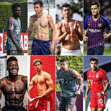 Prepare a table before me in the presence of my enemies please oh lord. Giulia Lena Fortuna Robert Lewandowski Und Andere Fussballer