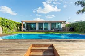 Nós nos encarregamos de todo o processo de. Demand Picks Up For Homes In Miami Beach Mansion Global
