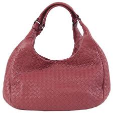 Bottega Veneta Dusty Rose Pink Intrecciato Campana Medium Hobo Shoulder Bag At 1stdibs Bottega Veneta Shoulder Bag Hobo Shoulder Bags Bottega Veneta Bags Sale