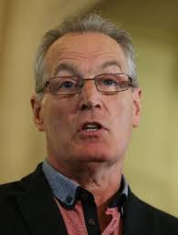 Sinn Féin's Northern policing spokesman filmed removing clamp from car with  bolt cutters