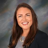 Laura Washburn's Instagram, Twitter & Facebook