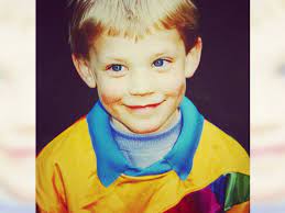 Sie kümmern sich mit ihrer stiftung, der manuel neuer kids foundation, speziell um kinder aus sozial schwachem umfeld. Manuel Neuer Foto So Suss Sah Er Als 4 Jahriger Aus Bunte De