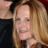 Linda DeSantis Email & Phone Number