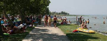 Über ferienorte, strände, schifffahrt, camping, angeln, thermalorte und kurorte, veranstaltungen, reisetips u.v.m. Balatonfenyves West Balaton Hu