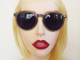 Aiainmikli gray sunglasses