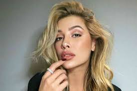 Caring for our fellow citizens may 19, 2020; Ya No Es Una Nena La Hija De Luis Miguel Michelle Salas No Tiene Pudor Y Se Muestra Asi Minuto Neuquen