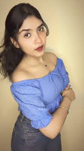 Tag your 🫀🌏😚 . #sakshitanwar