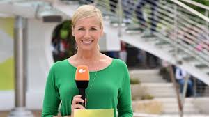 Genießen wir den vorletzten auftritt bevor wir nach dem #fernsehgarten nie mehr was von ihm hören. Andrea Kiewel Diskofox Fieber Im Zdf Fernsehgarten Mit Diesen Gasten