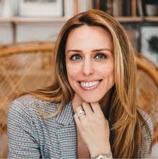 womenleadership #womeninbusinesss #bepartofthechange #womenatveritas  #choosetochallenge #internationalwomensday2021 #teamvtas