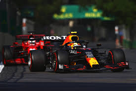 Chase carey, ceo and chairman of the formula 1® group, meets with the azerbaijan grand prix volunteers and marshals. F1 Revivez Le Gp D Azerbaidjan 2021 Completement Fou F1only Fr L Actu De La F1 En 2021