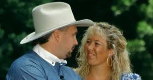 Garth married trisha yearwood in december 2005. Garth Brooks Ex Wife On Their Marriage Divorce And Raising Their Kids