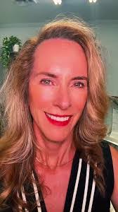 Sandra Bartels's Instagram, Twitter & Facebook