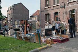 Tongeren flea market in tongeren, belgium. Tongeren Flea Market Fleamapket The Best Flea Markets