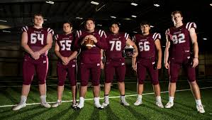 Calallen's Tipps leads 15 area players