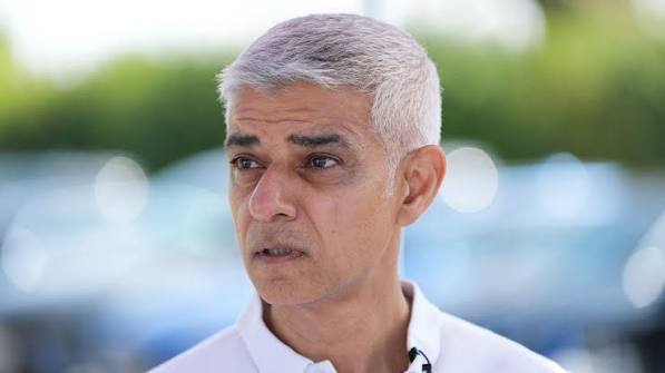 Donald Trump launched a vile, racist rant attacking London Mayor Sadiq Khan  and lying about "no go" areas in the UK capital😳. Trump trotted out the  string of falsehoods in an 'interview'