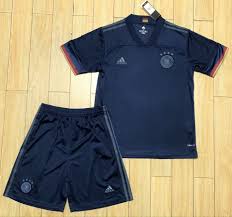 Kaufen sie die neuen deutschland fußballtrikots im dfb fan shop. Das Neue Dfb Deutschland Auswartstrikot 2020 2021 Zur Em Updates