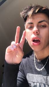 Mason Castillo (@sparklycholo10)