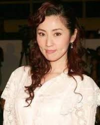 张玉珊曾获得香港杂志《 壹周刊 》颁发创意创业大赏2004荣誉大奖、中国百名杰出女企业家奖，最近又和另一位转行从商的前艺人 陈妙瑛 同时荣获由美国 哈. å¼ çŽ‰çŠ æœç‹—ç™¾ç§'