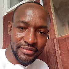 Mufti Menk in 1988. Subhanallah! May the Almighty grant us all good health,  the ability to be thankful, to do good deeds and ultimately may He grant us  Paradise. Aameen #muftimenk #oldpassportphoto