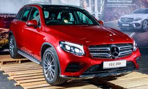 The illustrations may show accessories and optional. Mercedes Benz Glc 250 Debuts In Malaysia Rm329k Paultan Org