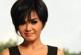 Check spelling or type a new query. 40 Model Rambut Pendek Wanita Usia 40an Inspirasi Modis