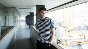 Najděte stock snímky na téma budova soudu nebo vlády v hd a miliony dalších stock fotografií, ilustrací a vektorů bez autorských poplatků ve sbírce shutterstock. Po Bitve Je Kazdy General Prijdte S Necim Lepsim Vzkazuje Mladik Ktery Privedl Urad Vlady Na Tiktok Irozhlas Spolehlive Zpravy