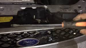 как открыть капот форд фокус 1 без ключа видео Kak Otkryt Kapot Na Ford Fokuse 1 Youtube