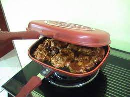 Bakar guna pemanggang ajaib, serius sedapp…rasa dan bau satay tu terpelihara, tutup kejap pemanggang tu untuk masakkan satay, nak bagi satay tu kering kena buka pemanggang tu, dan ingat ye, bakar guna api sederhana sahaja. Facebook