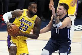 Lakers Vs Mavericks Final Score Lebron Luka Duel Ends In