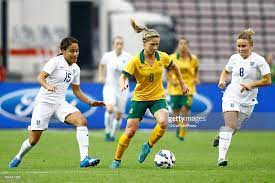 Elise Kellond Knight Pictures Female Football Player Australian Football Womens Football