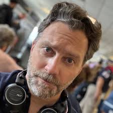 Graham Rowat (@GrahamNY)