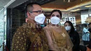 Anang hermansyah menyatakan pp pengelolaan royalti hak cipta lagu dan/atau musikmenurutnya hal bagus untuk industri musik di indonesia. Anang Hermansyah Archives Archyde