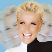 Xuxa was born maria da graça meneghel and xuxa was originally a nickname given by her brother, which she xuxa become famous after she rode a boy in a brazilian movie called primeiro amor. Xuxa Meneghel Xuxavevo Twitter